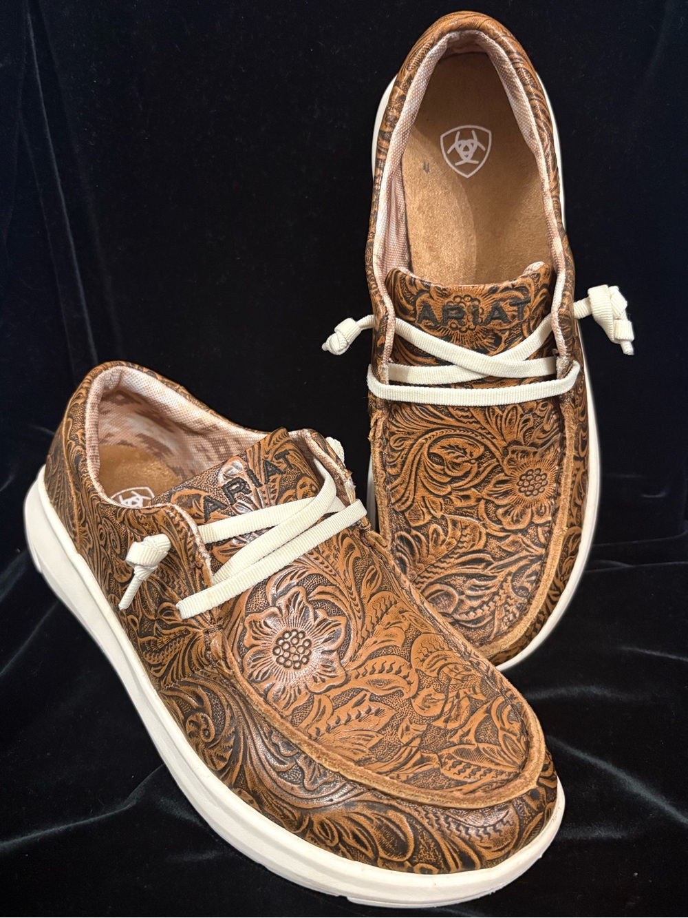 Women’s ARIAT Hilo Floral Embossed Brown Leather Slip Ons Sz 6B Comfort Shoe